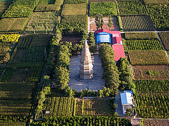 Melody女超人满天星版｜“闪耀星空，驾驭未来：时尚智驾，环保新锐，全新车型魅力绽放”-2