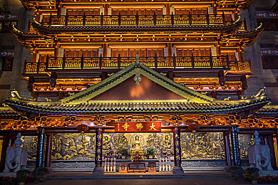 外国人给我吃兴奋剂|中国汽车产业:燃情加速,创新引擎驱动未来-1