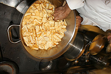 男女啪啪啪软件｜“创新互动导航：个性化定制安全驾驶，智能汽车应用引领新潮流体验”-1