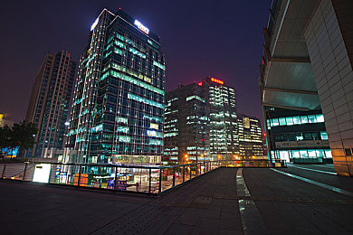 男生女生一起差差差软件|“AI赋能驾驶新体验:创新软件引领汽车行业变革,安全与社交双赢未来”-1