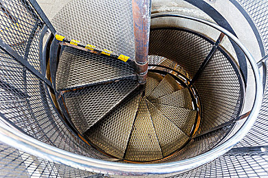 猛男GayGay 自慰|“极致性能与独特设计,环保节能新宠:揭秘汽车市场新锐‘猛男’车型”-1