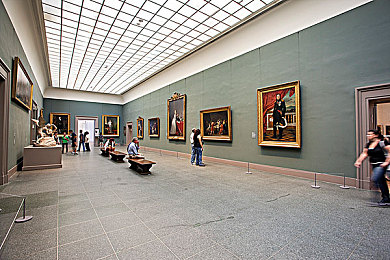 打扑克又疼又叫视频下载安装｜“智能驾驶新潮流，娱乐功能助车主缓解疲劳，汽车行业智能化变革引热议”-2