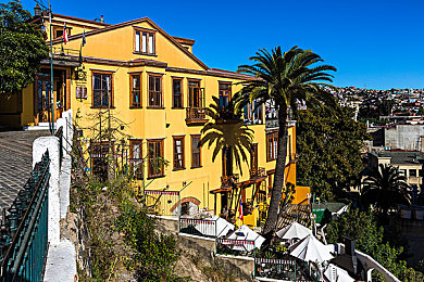 12本凸撒尿间谍女厕HD|新能源汽车环保新突破:凸撒尿技术助力车型减排30%引市场关注-1