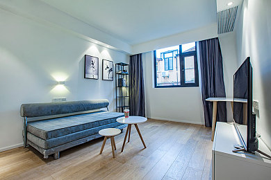 体育生腹肌白袜自慰Gaychinese|运动美学与极致性能碰撞,新车型领跑速度与激情之旅-3