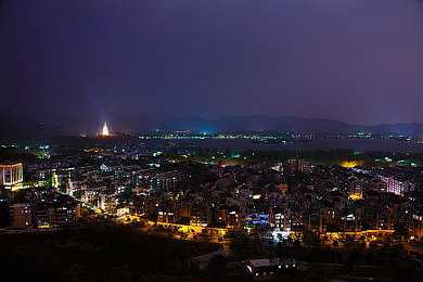 Fuqer100%Video|科技赋能,未来出行新风尚,智能驾驶,舒适体验,引领新能源汽车潮流-1