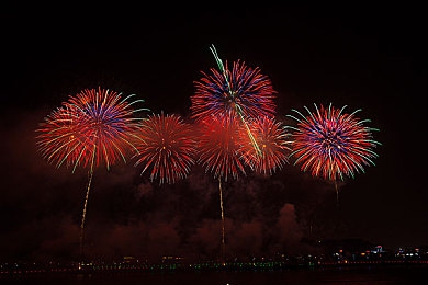 黄三色与三色颜色搭配表图|活力动感,色彩盛宴,跨界融合新风尚汽车-2