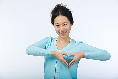 日本金银1—5手机版|科技赋能出行未来,智能汽车新篇章:手机互联技术引领行业革新-1