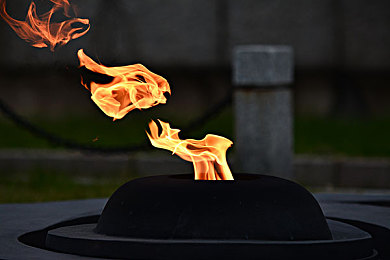 勾搭按摩店漂亮小少妇｜“续航千里，时尚领航，女性专属，亲民价SUV，引领绿色出行新风尚”-4