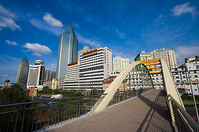 推特看国产Gaychⅰna|“国产汽车崛起:从模仿引进到自主创新,国际市场展翅高飞,网友热议‘推特看中国汽车’”-4