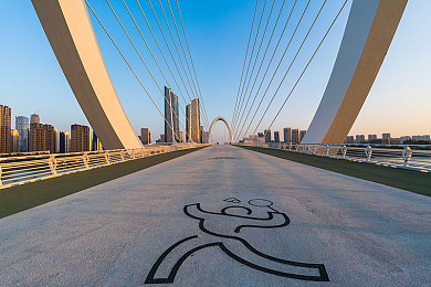 绿意盎然海角侄子25.0婚礼|绿色出行新风尚,海角25.0婚礼倡导环保时尚之旅-1