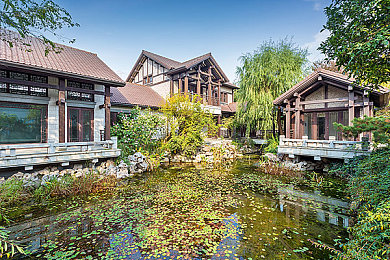 四月电子厂全景沟厕｜智能厕所革新，汽车制造焕新颜-2