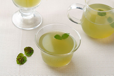 坤坤放进甜圈里｜“智能领航，个性化体验：“坤坤”概念车惊艳车展，甜圈功能引关注”-1