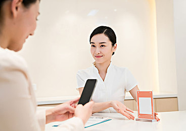 明星黑料｜星光熠熠，车行天下——解码明星与汽车行业的共舞-2