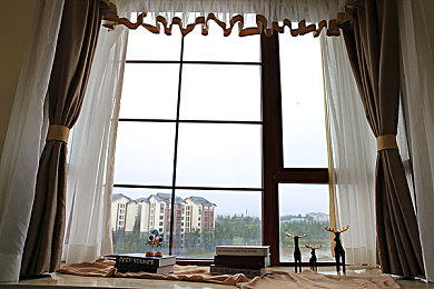 末18岁不可进的软件｜汽车科技助力年轻驾驶：安全环保软件升级，引领绿色出行新风尚-1