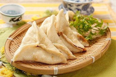 51黑料社｜新能源汽车补贴助力，智能化概念车引领潮流，中国汽车市场持续繁荣揭秘-1