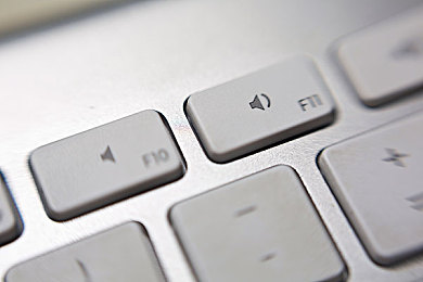 免费的黄色应用|科技赋能出行:汽车应用新标杆,“免费智能”引领车主生活新体验,好评如潮!-3