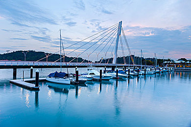 黄化版拳皇|“创新力作横空出世!我国黄化版拳皇车型惊艳亮相,引领汽车潮流新风向”-2