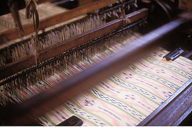 揉我胸 啊 嗯～出水了网站｜新能源汽车领航者：出水了网站曝光颠覆性设计新车型，引领行业变革-3