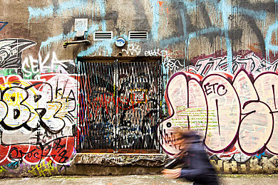 男人插女人APP|“另类命名引发关注:社交APP巧妙映射智能汽车市场新风向”-2