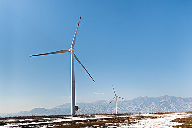 黄色小软件|智能护航,绿色未来,驾驶新篇章-1