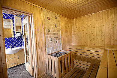 张津瑜和吕知樾的爱情故事[大笑]｜“甜蜜情侣驾车浪漫传奇，汽车文化传承引发关注：探寻汽车世界中的爱情与梦想之旅”-2