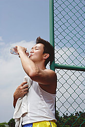 靠屄网站|汽车资讯新宠:“全面解析,互动热评”引领行业潮流-3