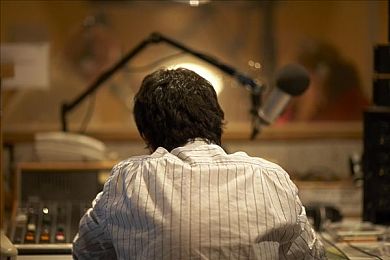 大炕上妇乱子伦的现代意义,“传统韵味与现代科技交融，某汽车品牌推出全新概念车型引发热议”-4