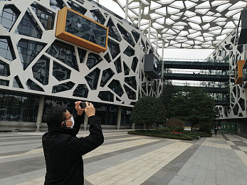 一个好妈妈8字|汽车选购指南:安全舒适环保智能,打造家庭出行温馨守护神-1