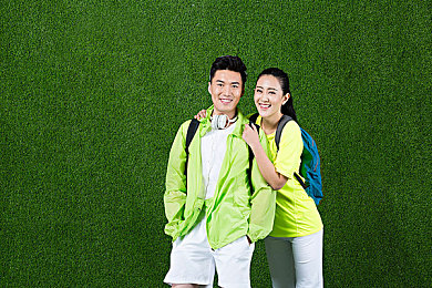 将界2第3集打扑克80秒｜界2破速启航，智能驾驭，颠覆传统出行新篇章-2