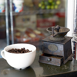 黑人巨大｜非洲风情设计，极致动力性能，黑人旗舰车型震撼来袭-1