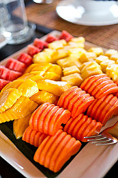 少妇大战黑人46厘米｜全新车型引热议：时尚力量结合，少妇黑人46厘米，驾驭快感与科技安全并存-2