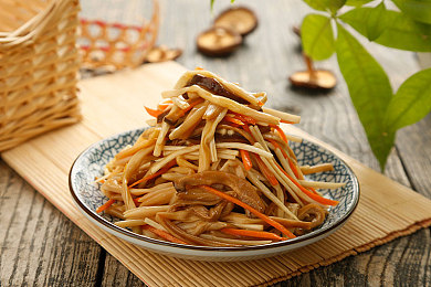 欧美黑人巨大｜革新来袭，智能环保巨作：体验“欧美黑人巨大”新车型独特魅力-3