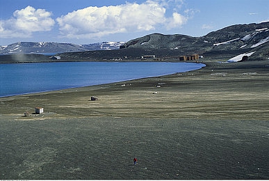 欧美日韩一卡二卡-1