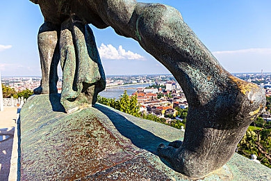 国产乱子伦｜国产汽车新势力崛起，＂乱子伦＂凭借五大亮点领跑市场-1