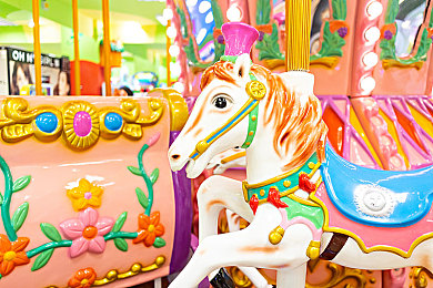 8 8 海外华人免费入口｜新能源汽车崛起，比亚迪特斯拉本田丰田竞相发力，科技巨头华为百度布局智能驾驶-2