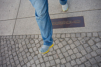 国产亚洲成人AV｜时尚智驾，品质领航，国产新锐风采绽放-3