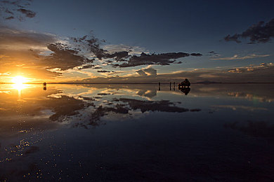 真人版二人生孩子｜“二胎家庭出行新选择：创新“二胎车”亮相，独特设计满足多元需求”-3