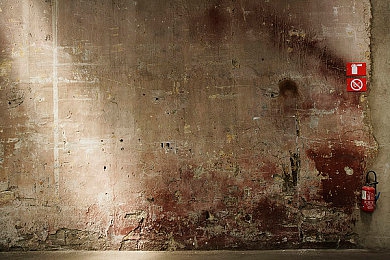 一口气穿10件连体紧身衣憋尿,挑战极限，座椅舒适度再创新高：新型汽车座椅惊艳亮相，人体工程学设计引领未来驾乘体验-1