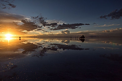 国一产一性一乱一性一乱一视频｜国产新锐车型惊艳亮相，性能卓越设计独特，智能科技引领潮流-4