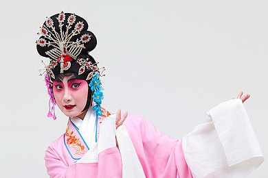 性开放按摩推油A片｜“匠心独运，科技领航：全新车型颠覆驾驶体验，引领汽车潮流新篇章”-3