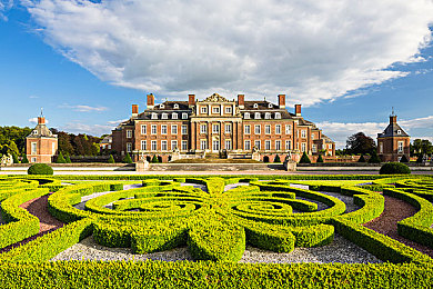 男男演戏时故意进去高H｜“未来之翼”概念车创新突破，匠心独运打造极致驾驶体验-1