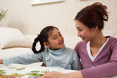 男生女生查查查|新能源汽车未来篇:续航里程与充电速度,共绘绿色出行新蓝图-1