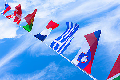 玩弄朋友娇妻呻吟交换电影｜智能语音护航，观影私享新境界，驾驶生活焕新彩-3