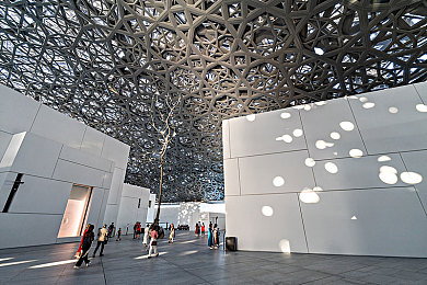 成人富二代｜豪华新宠，潮流驾驭——探秘“富二代”专属座驾-3