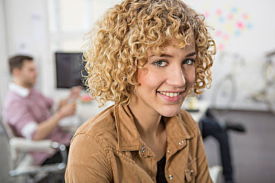 三上和小职员松泽演的什么电影｜都市疾驰，心灵共鸣——驰骋人生，情感共鸣-5