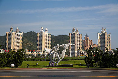 女澡堂各样年轻女胴体大众洗澡｜时尚动感新车型，畅享驾驶新体验，赢取消费者喜爱-4