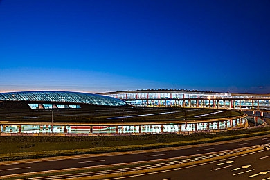 大学情侣在宿舍啪啪|颠覆传统命名,创新设计引领潮流:神秘新车型备受期待-2