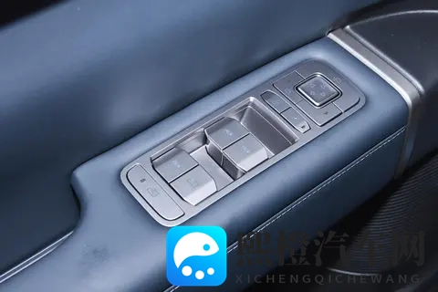 方程豹钛7:1300km超长续航+1880L魔术空间,解决带娃出行难题!-3