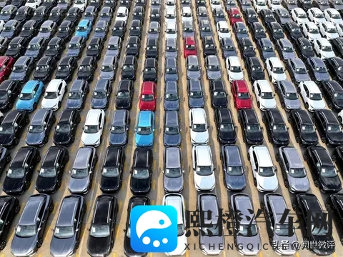 年轻人疯抢“破产车”！7万块提走14万哪吒，是捡漏还是踩坑？-1