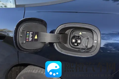 15 万级纯电家轿，配置拉满，空间够大，这款新车能火？-1